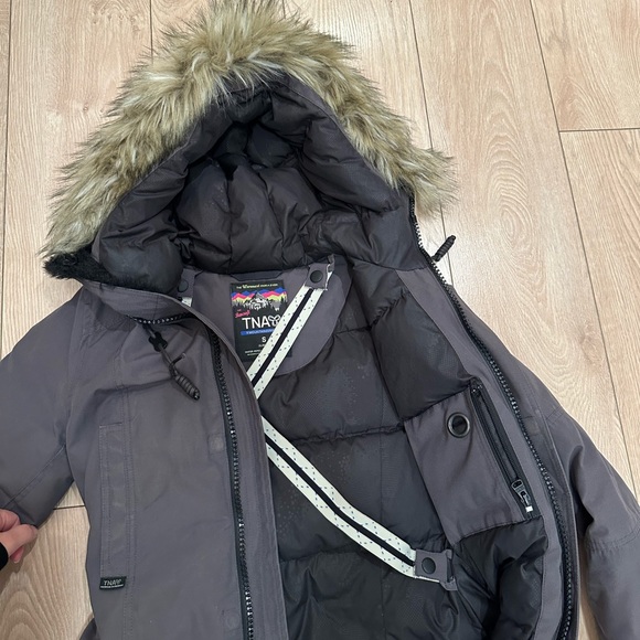 Aritzia TNA Bancroft Parka - Picture 12 of 12